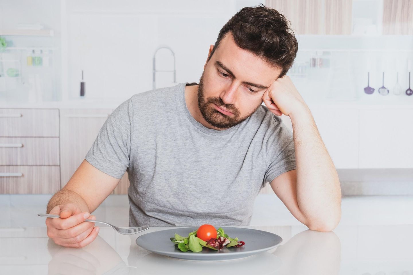 4 motivos para a perda de apetite constante