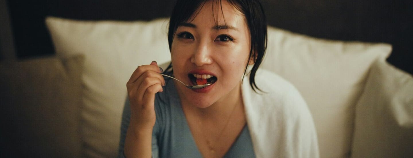 Best Drinks and Food for a Sore Throat