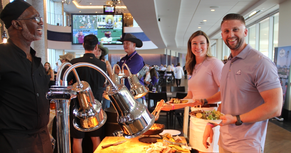 Sodexo team brings a spark of joy to Texas Christian University game day dining