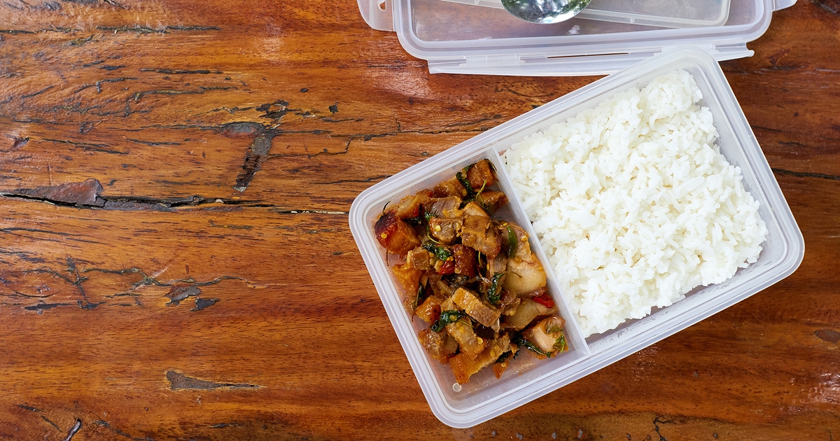 Canada to ban plastic food containers by 2021