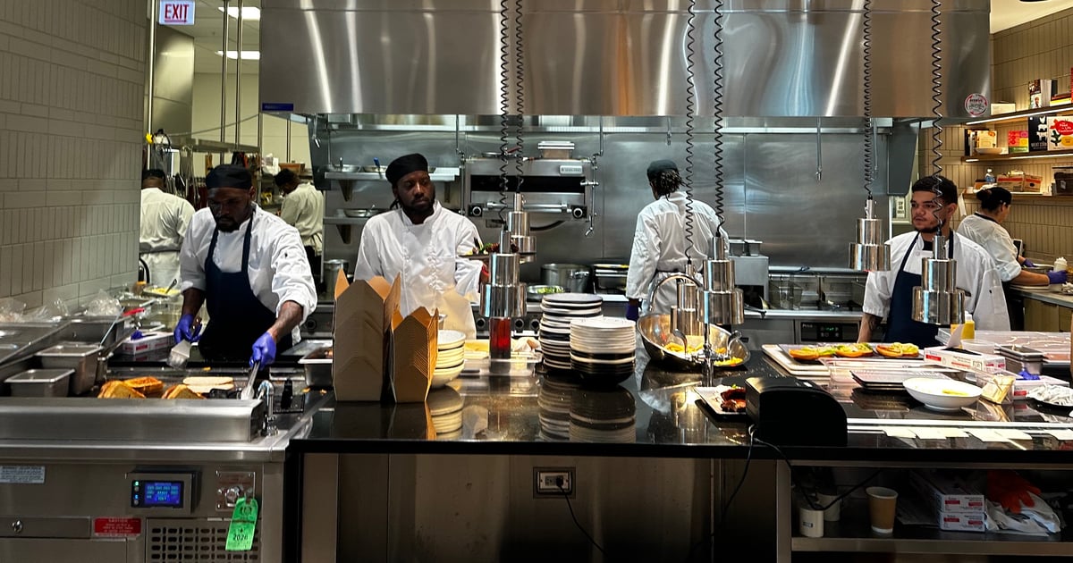 Local ingredients, big flavor: How Tafari's Kitchen connects to its Chicago community