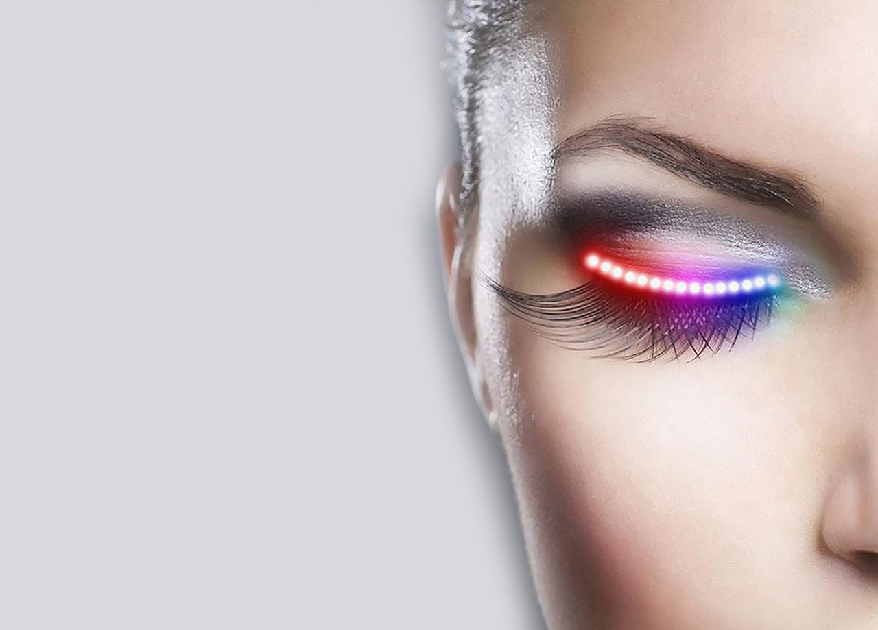 Glowing LED Eyelashes Add Fun Twist to Special Events