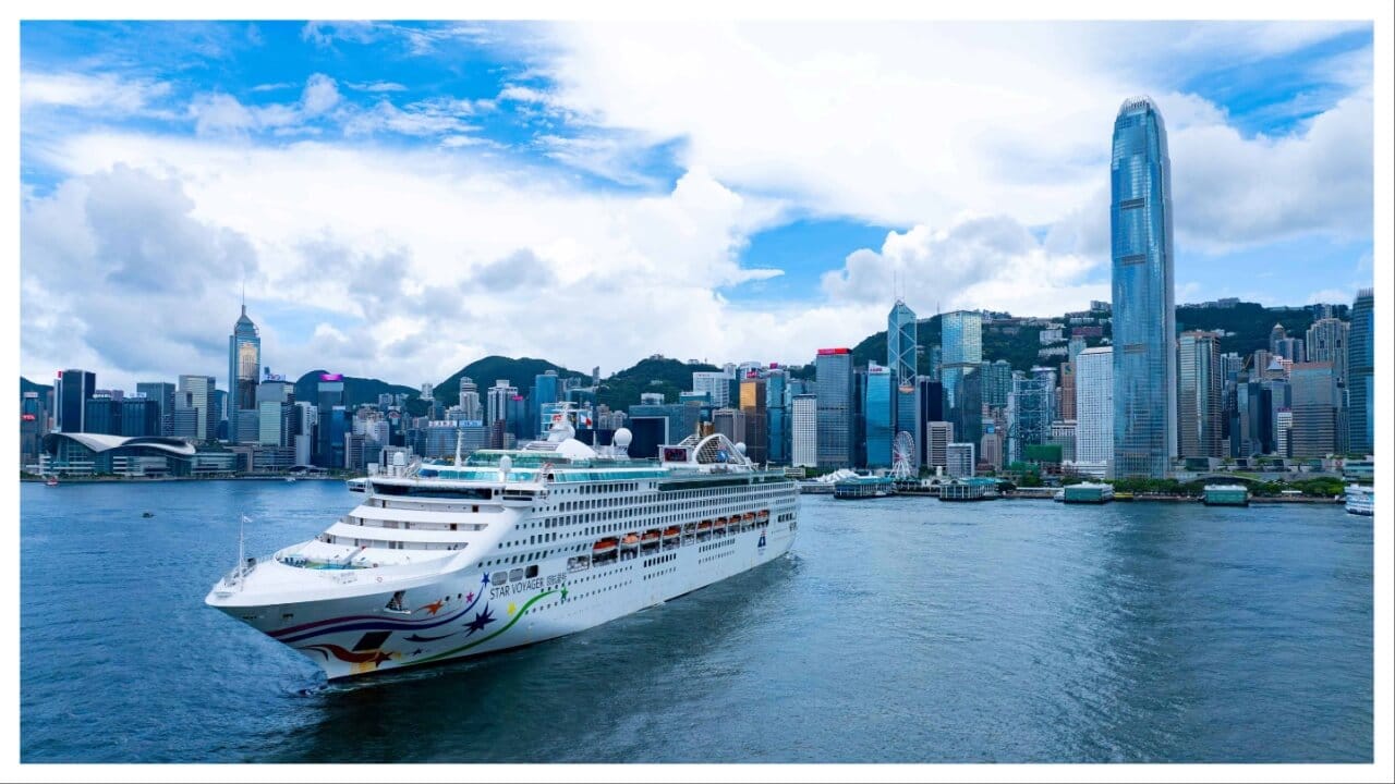 Star-Voyager-Hong-Kong.jpg