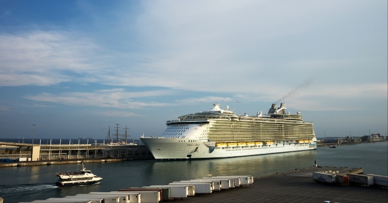 www.seatrade-cruise.com