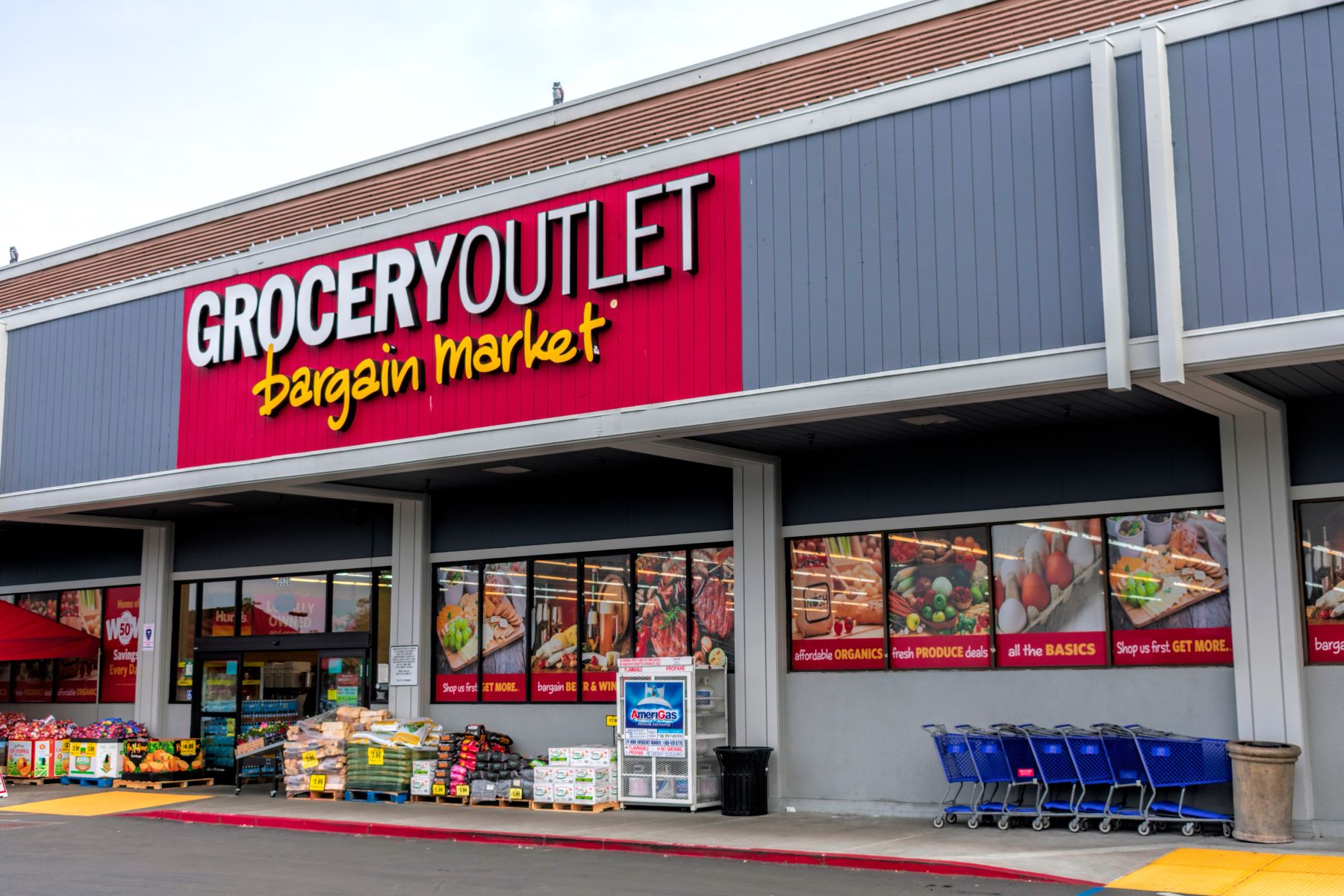 Outlet store stores 2025