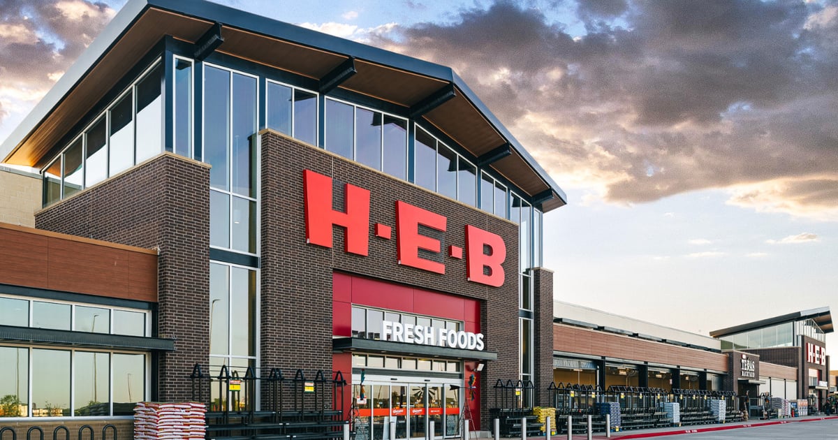 Hebb Window H-E-B has another Texas-sized opening