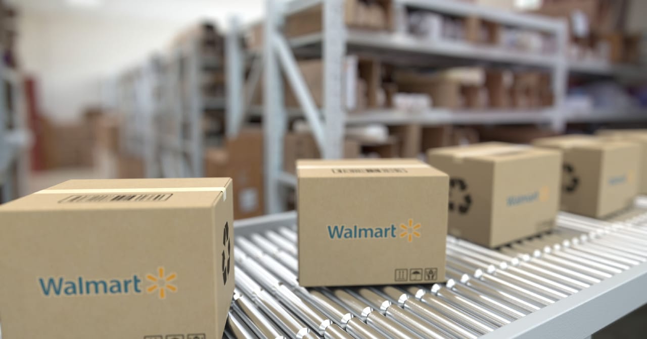 Wallmart Box Walmart.com Nixes Shipping Minimum for Walmart+ Members