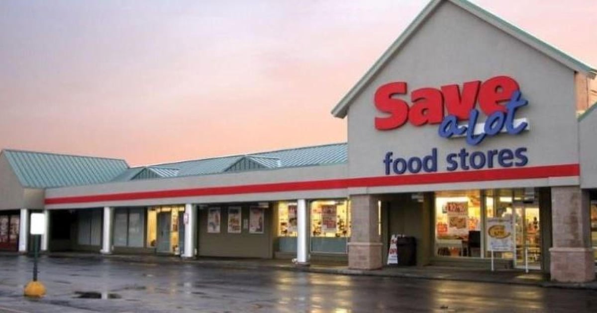 Save Store Another Save A Lot store is in trouble