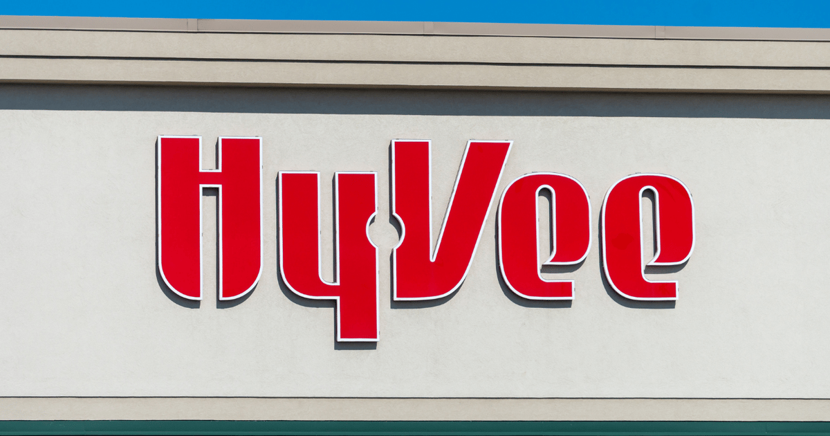 Hy-Vee tests new initiatives in fresh, pharmacy, ecommerce Hy-Vee tests new initiatives in fresh, pharmacy, ecommerce
