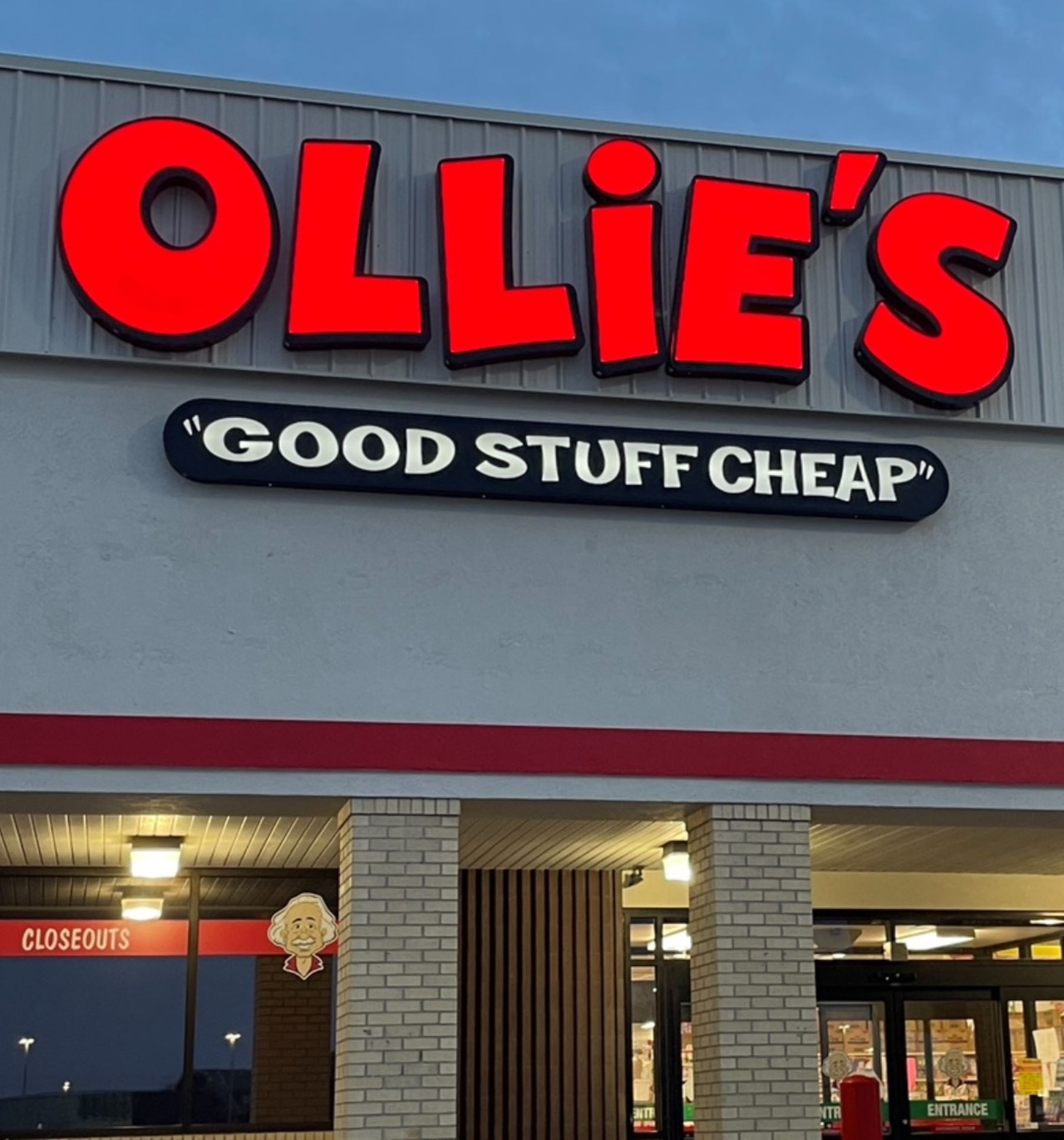 Ollie #39 s Bargain Outlet opens 500th location in Iowa Texas Wisconsin Ollie #39 s Bargain Outlet opens 500th location in Iowa Texas Wisconsin