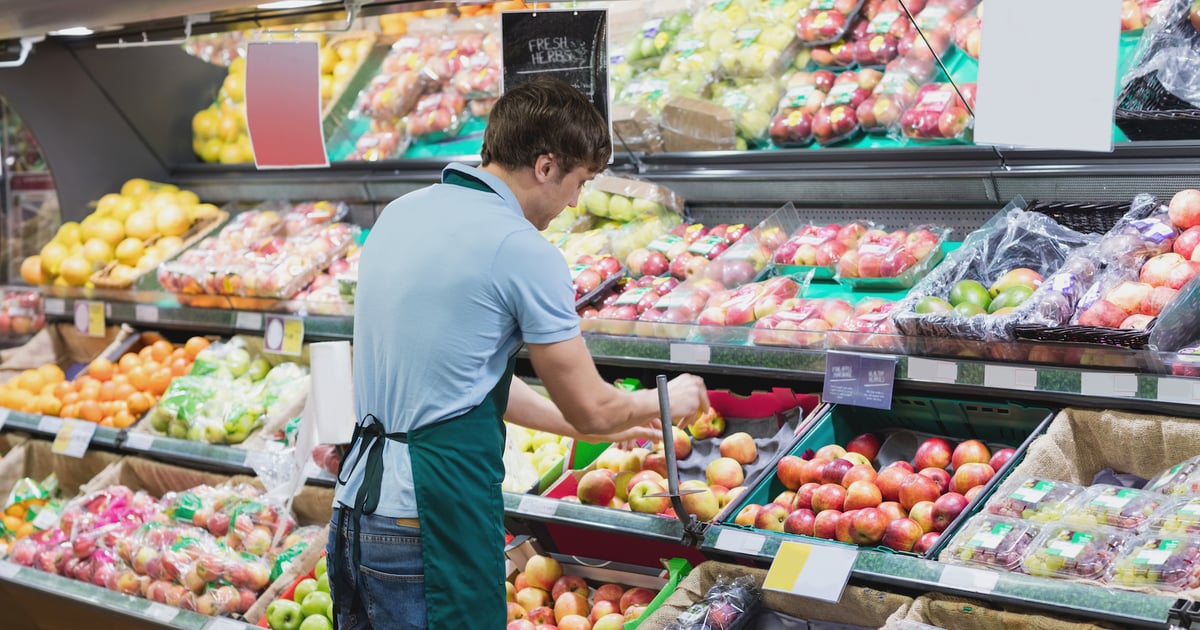 Grocery retail hiring edges up in January