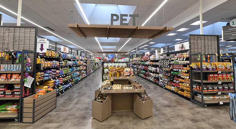 Stop & Shop unveils new look display picture 1