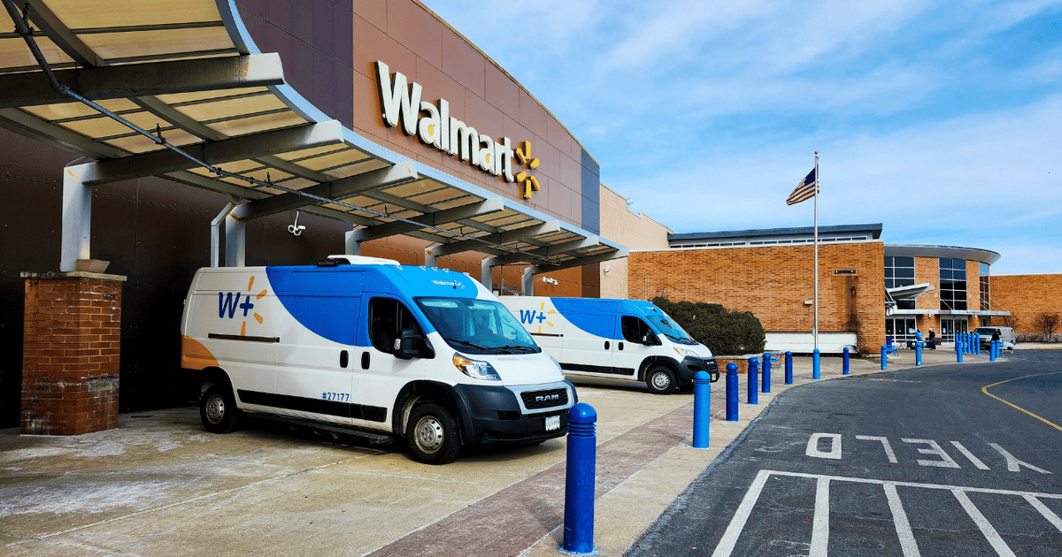 Walmart has hefty lead over Amazon in online grocery ordering