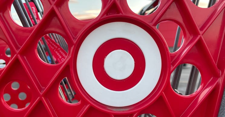 Target, Walmart, Albertsons tops in ecommerce and grocery pick-up: report