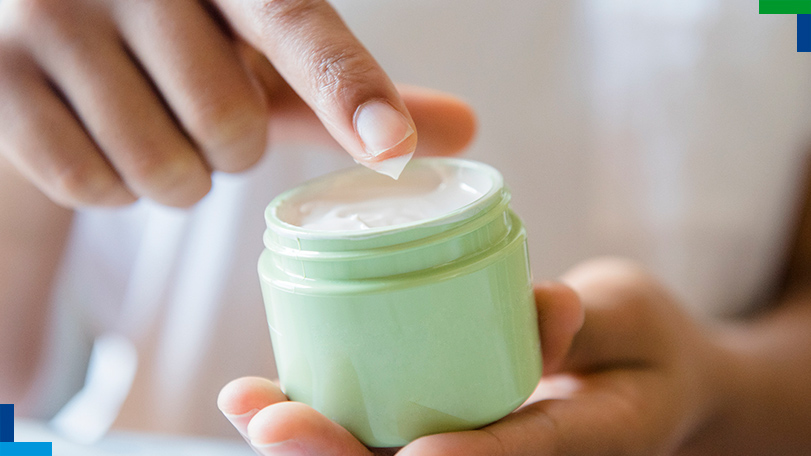 Example of a moisturizing cream