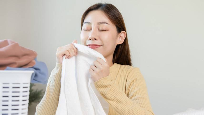 วิธีทำให้เสื้อขาวขึ้น