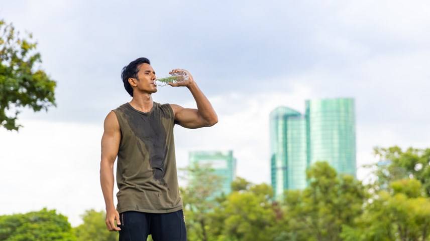 ทำไมเสื้อผ้าของฉันถึงมีกลิ่น?