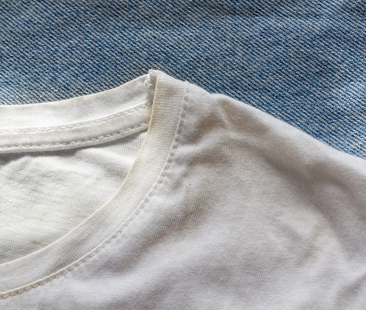 Güneş Kremi Lekesi Nasıl Temizlenir?