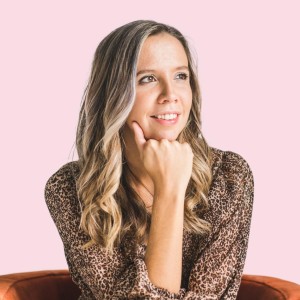 Picture of Julia McCoy