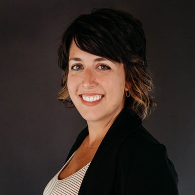 Alexandra Frost headshot Alexandra Frost headshot