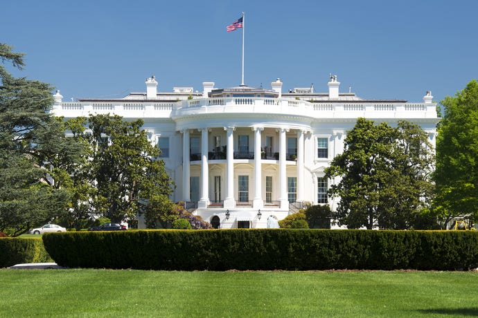 photo of the front of the white house