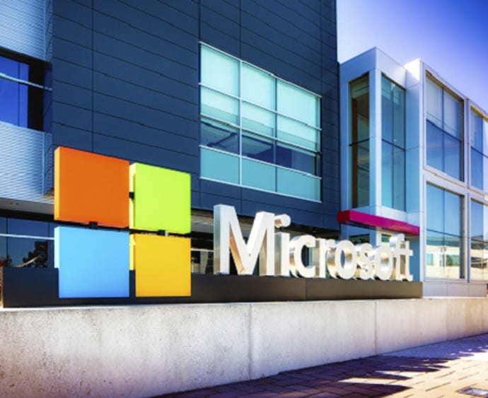 Microsoft_Nicolas-McComber_iStock_000063388587_Medium.png