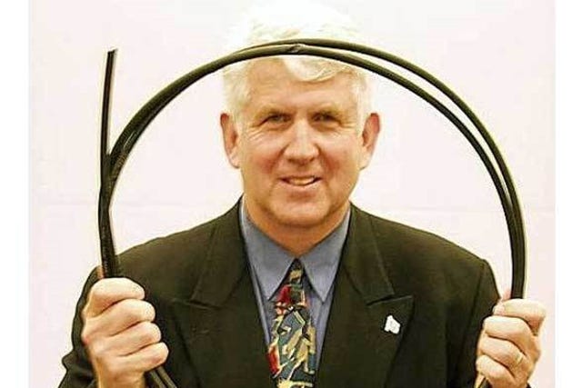 Robert Metcalfe predicted the end of the Internet.