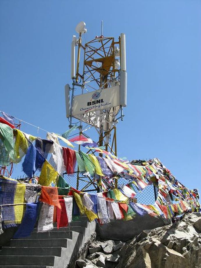 768px-Cell_Phone_Tower_in_Ladakh_India_with_Buddhist_Prayer_Flags.jpg