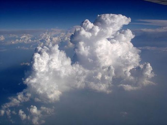800px-Cloud_From_Plane_1.jpg