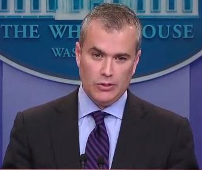 Jeffrey_Zients_speaking_at_White_House_press_briefing_on_a_possible_government_shutdown_(2011).jpg
