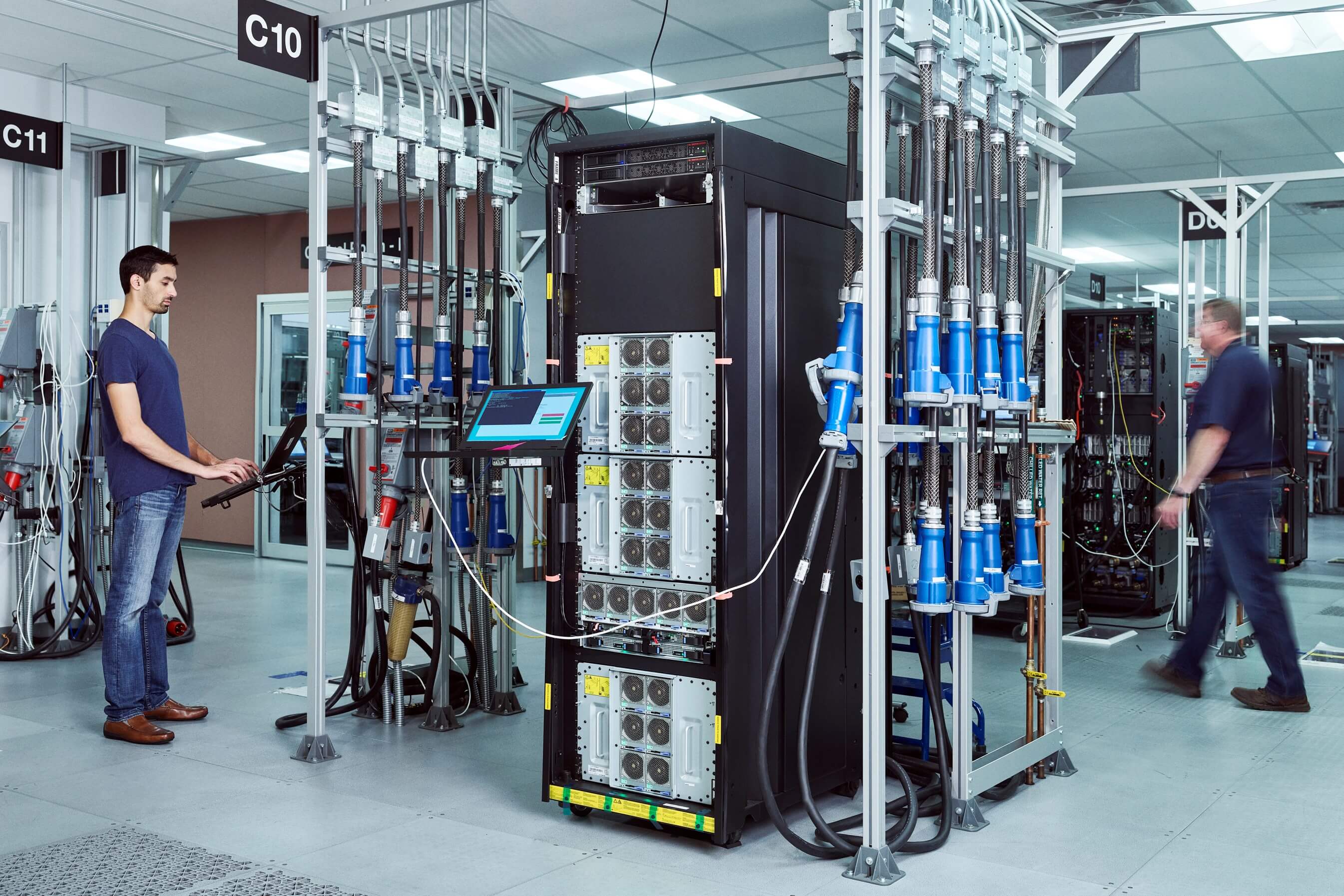 Ibm c. IBM z16™. Автомат IBM 16c. Mainframe программа IBM. IBM z16 производительность.