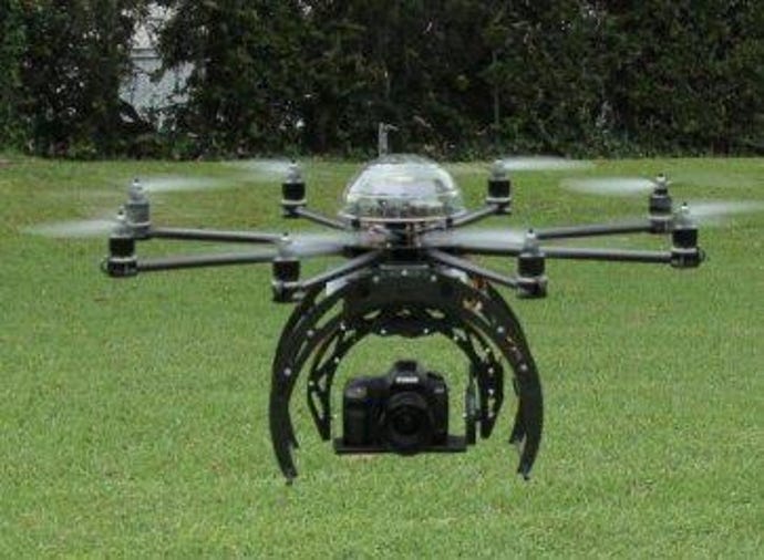 Drone_Flying_Eye.jpg