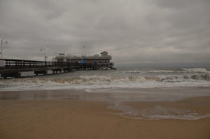 Norfolk-virginiabeach_APFootageAlamy.jpg