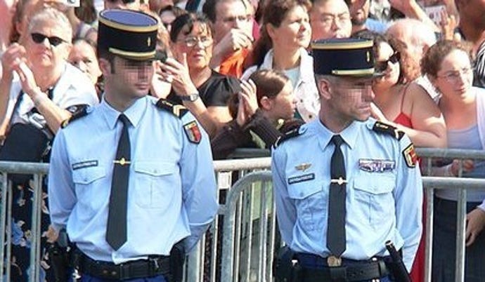493.jpg