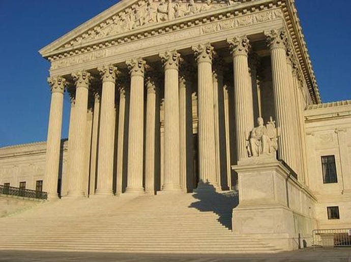 640px-US_Supreme_Court_Building.jpg