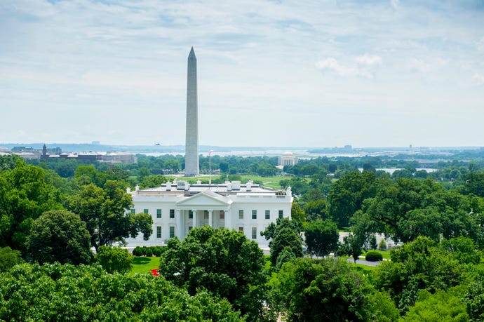 Image of the white house and Washington monument
