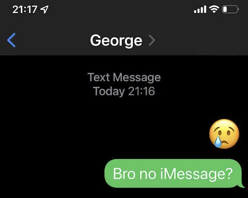 जॉर्ज से iMessage के बारे में संदेश।