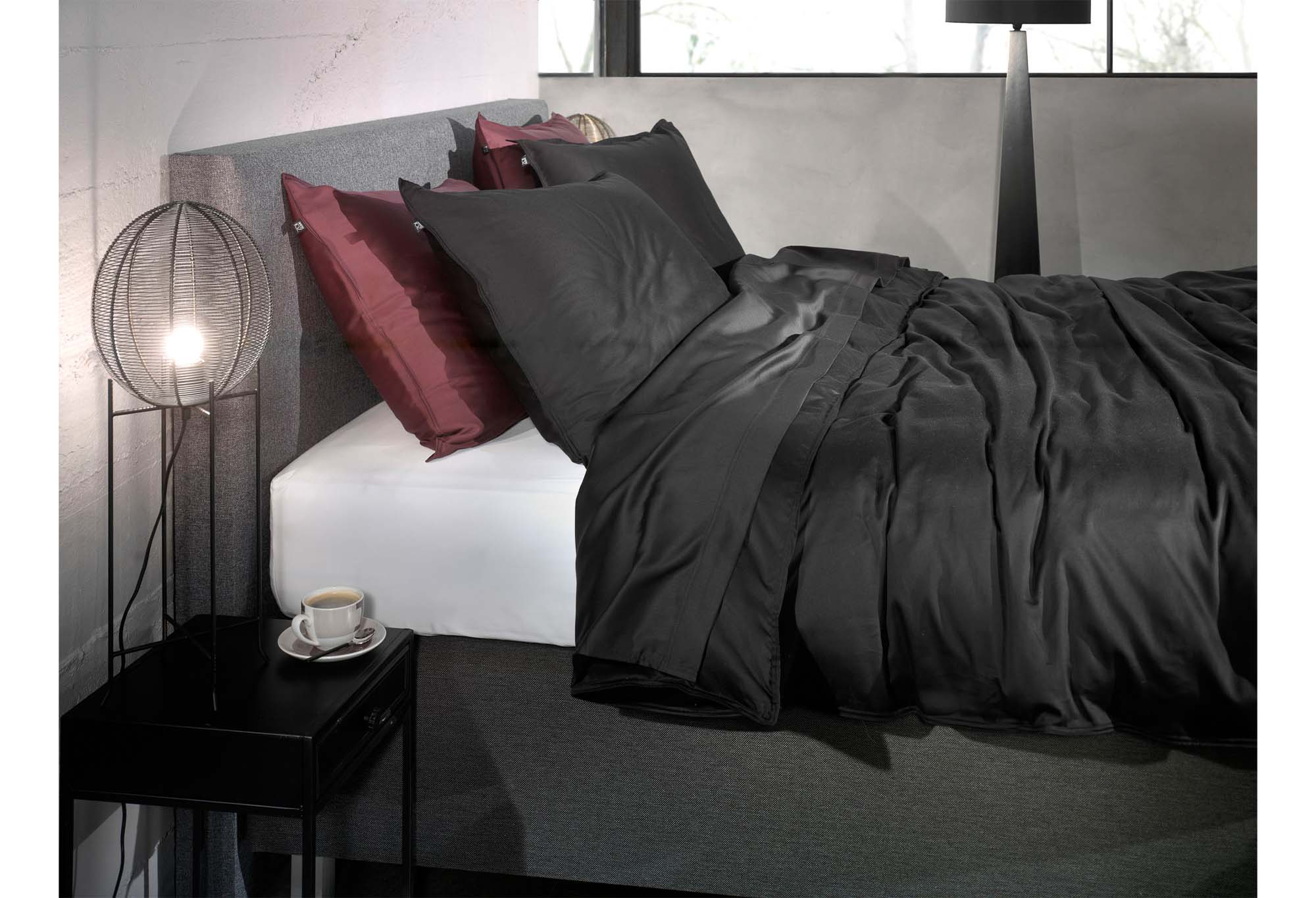 Zo!Home Satinado Dekbedovertrek - Tweepersoons - 200x200/220 cm - Night Black