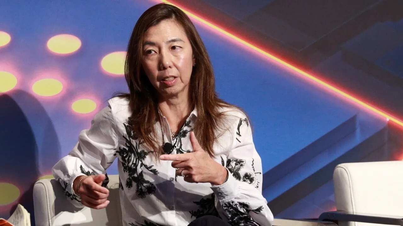 Fiona Tan, Wayfair's CTO, in a fireside chat at the Momentum AI conference in New York City. Fiona Tan, Wayfair's CTO, in a fireside chat at the Momentum AI conference in New York City.