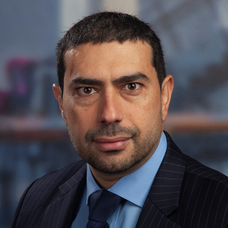 باولو كانالي، قائد القطاع في شركة EY Americas Consulting Telecommunication