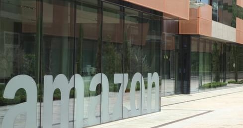 Amazon Patents Have Designs On Augmented-Reality Living Rooms ...