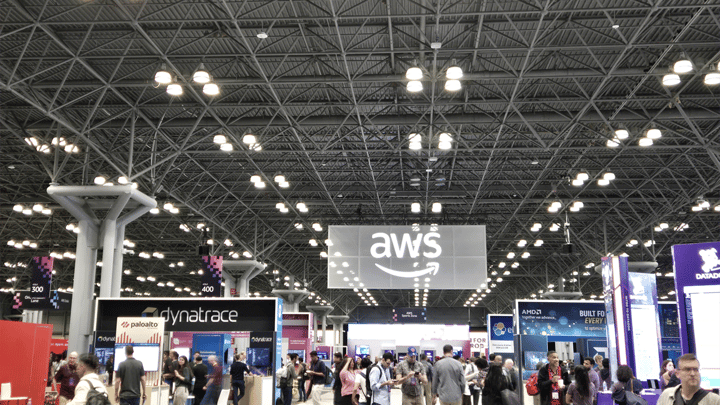 How enterprises are splitting AI between the edge and cloud