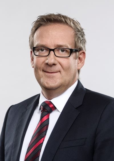 Jaeck_Klaus_KDB9173_300_RGB_Portrait_13_.jpg Jaeck_Klaus_KDB9173_300_RGB_Portrait_13_.jpg