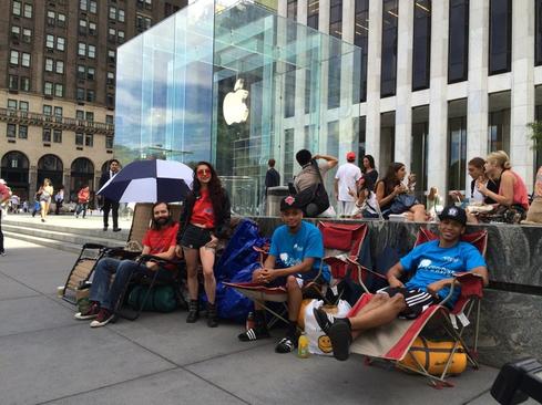 Singapore's First Apple Store Opens May 27 - MacRumors