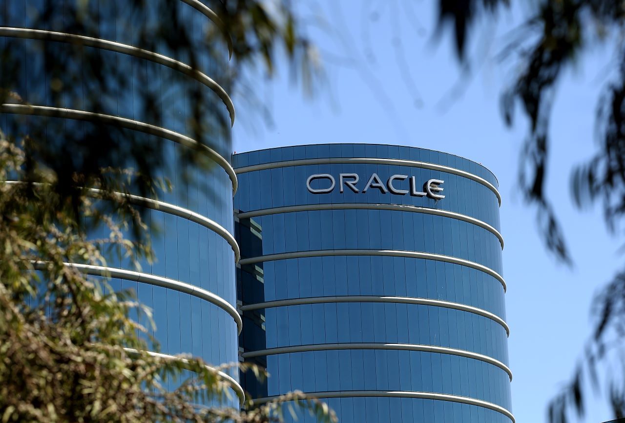Oracle Architecture Oracle Upgrades Virtualization Server For