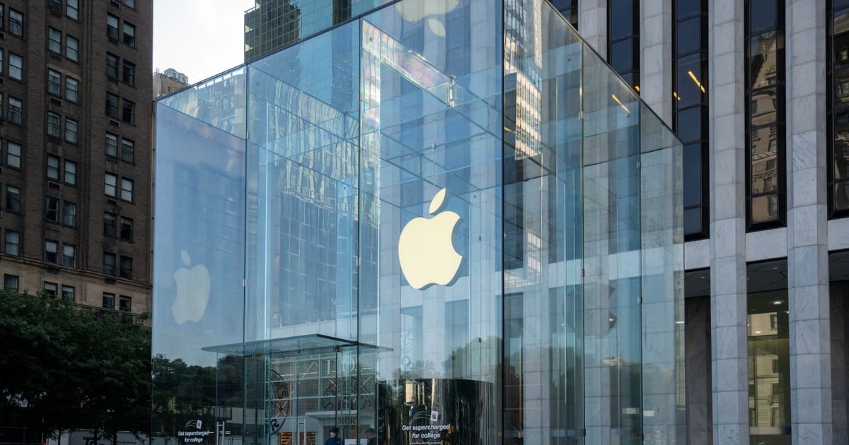 Apple to Overhaul AI Efforts, Siri With Google Gemini