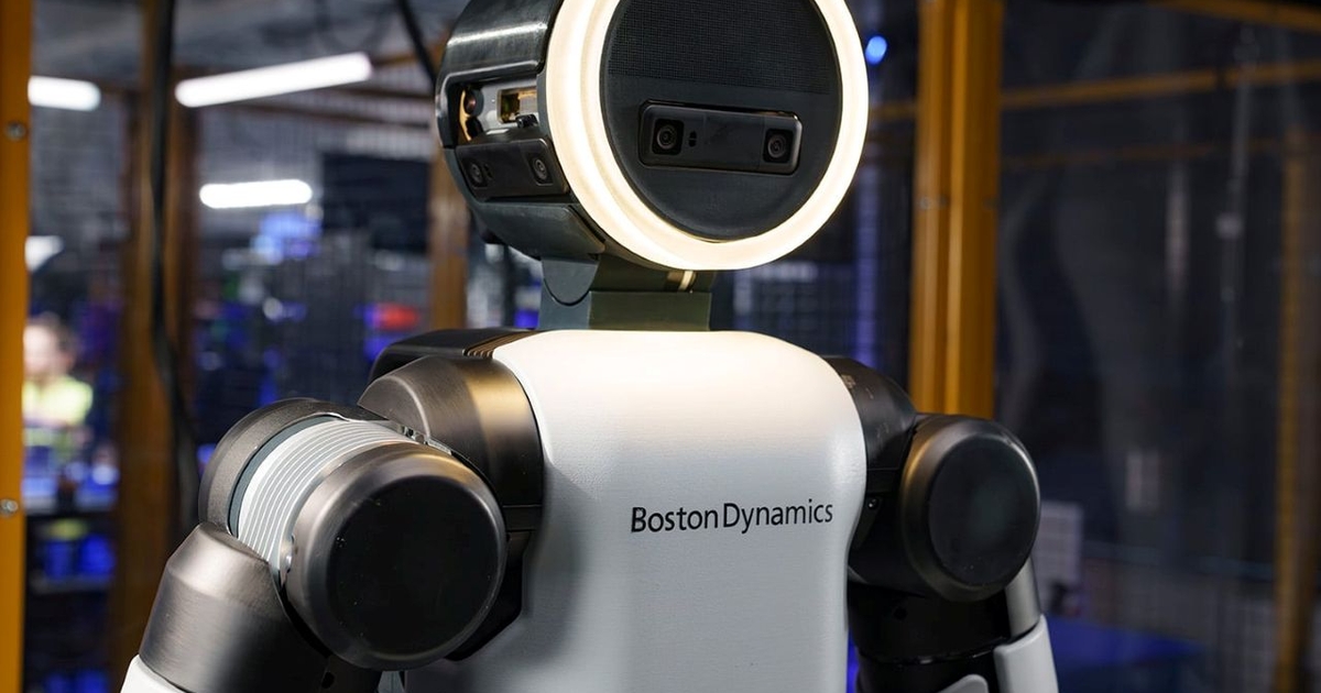 Boston Dynamics Unveils Humanoid Robot Atlas at CES