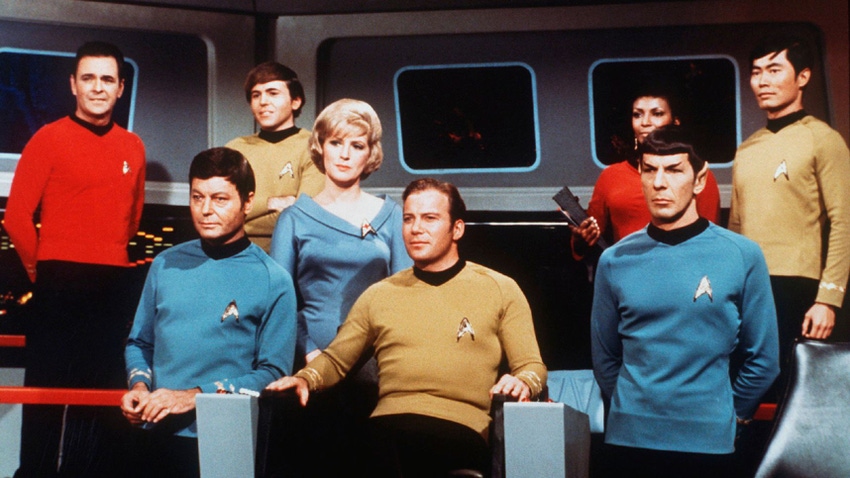 The cast of the Star Trek TOS on set