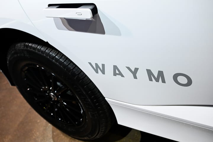 Waymo compra el campus de pruebas de Apple por 220 millones