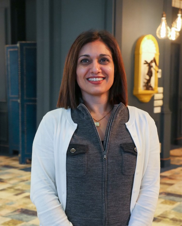 Presenter - Parisa Aslani